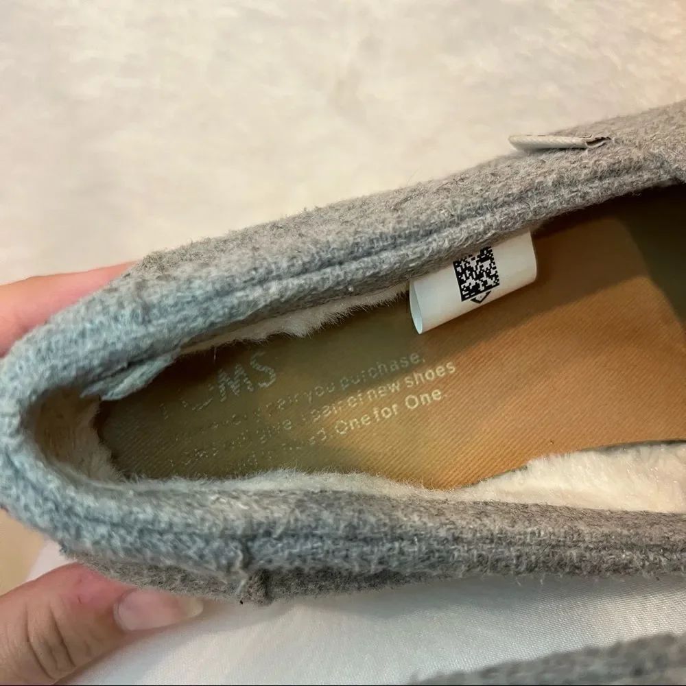 TOMS Wool Classic Slip-On - Picture 8 of 12